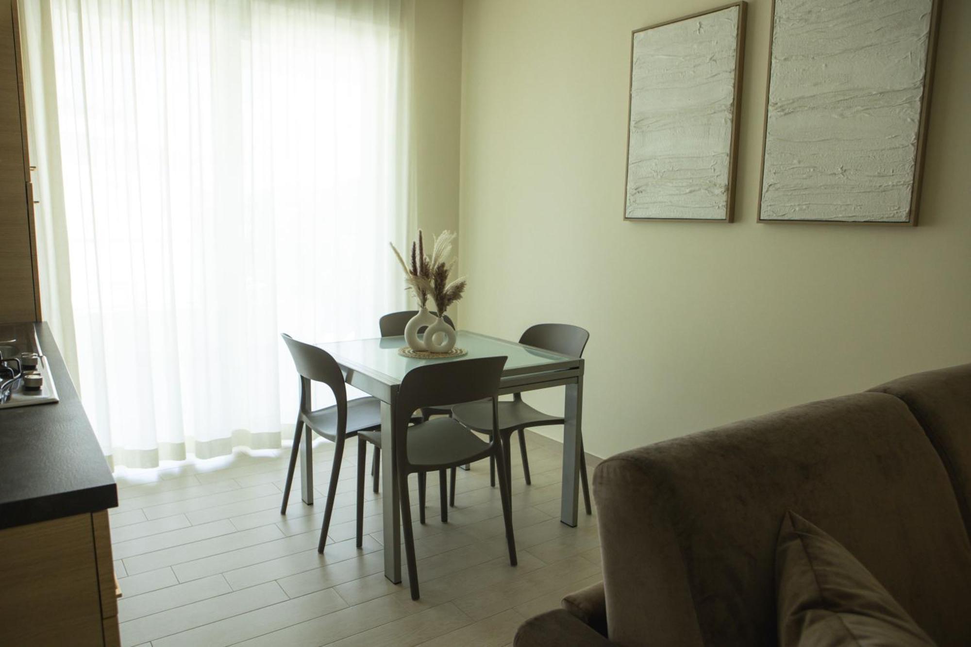 Residenze Roscioli Aparthotel Roseto Degli Abruzzi Exterior photo